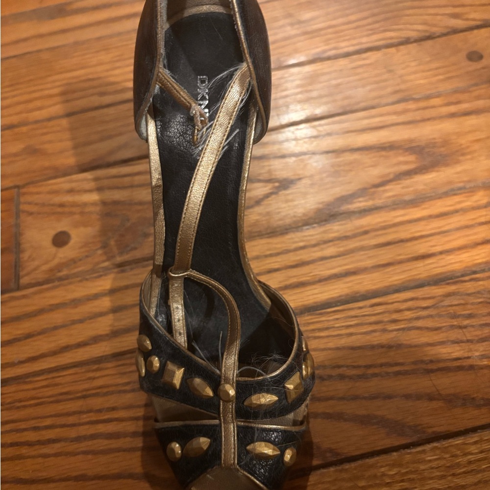 DKNY shoes